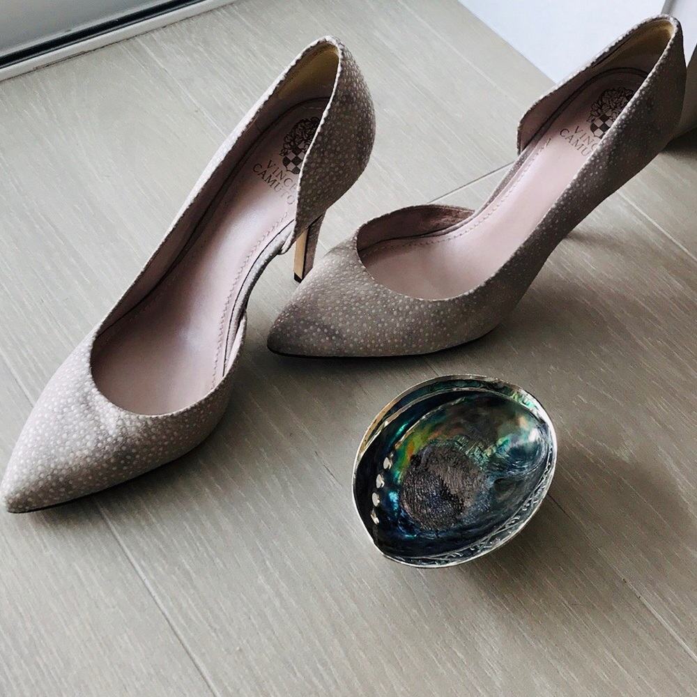 💙Vince Camuto D’Orsay Pumps💙